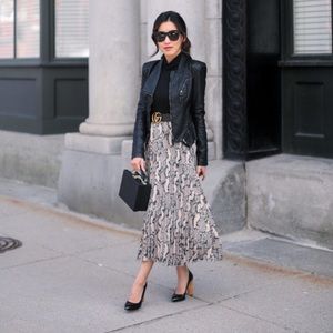 Snakeskin Print Pleated Skirt Size XS by H&M